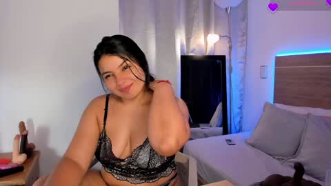 IG Yojanagomez  online show from December 2024 06:42:02 AM