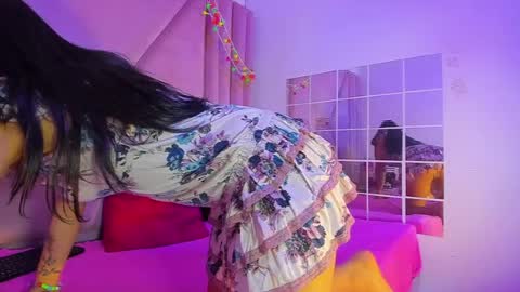 miadivinehyh online show from July 2026 01:08:02 PM