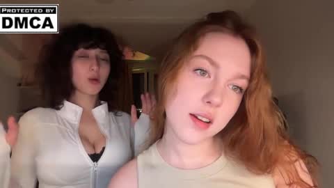 Snapshot of miafleur chatting on May 2026 11:10:02 PM Mia online show from May 2026 11:10:02 PM