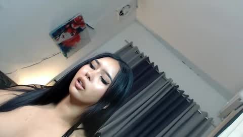 Snapshot of miafuckingwill chatting on March 2025 11:18:02 AM miafuckingwill online show from March 2025 11:18:02 AM