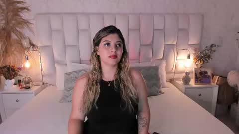 mia greys  online show from July 2026 09:00:02 PM