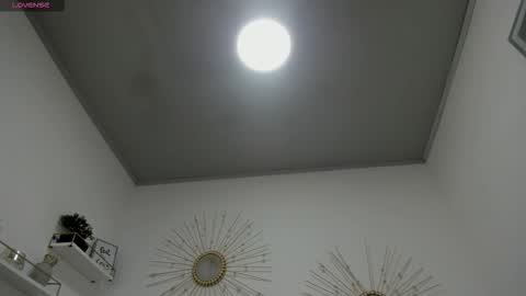 Miah Collins online show from September 2025 07:28:01 PM