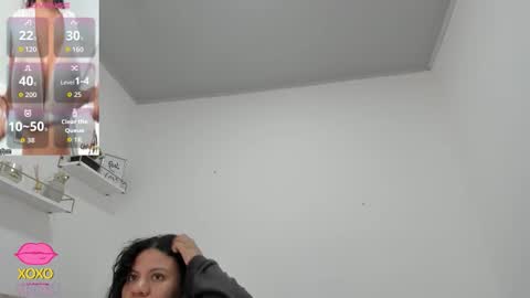 Miah Collins online show from December 2025 11:59:01 AM