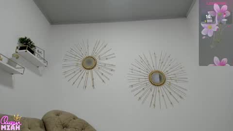 Miah Collins online show from March 2026 06:53:01 PM