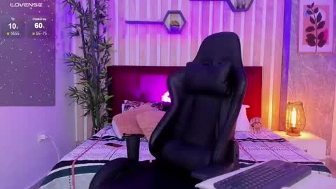 Mia Connor online show from December 2024 03:19:02 AM