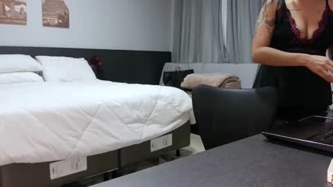 Ms Mia  Owner Of  Your Mind online show from December 2024 12:18:01 AM