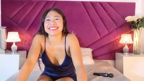 Snapshot of miahantonelli chatting on January 2026 06:33:02 PM miahantonelli online show from January 2026 06:33:02 PM