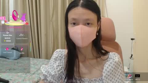 miahchan68 online show from December 2025 05:18:02 PM