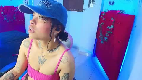 MIA VELEZ online show from September 2025 02:22:02 AM