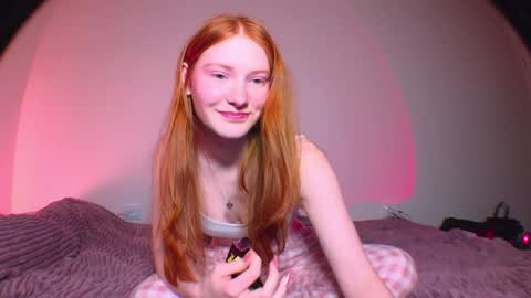 milanaaaa online show from December 2024 09:02:02 PM