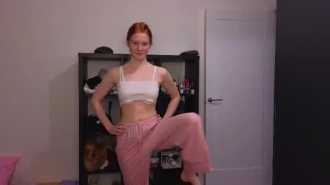 milanaaaa online show from February 2025 06:04:02 PM