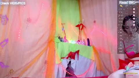 Snapshot of miakitana chatting on February 2025 11:20:01 AM Mia online show from February 2025 11:20:01 AM