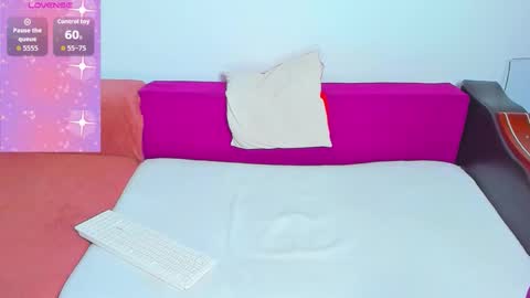 Snapshot of miakittyy chatting on October 2025 06:05:02 PM Mia Kittyy online show from October 2025 06:05:02 PM