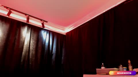 Mia online show from April 2026 12:35:02 AM