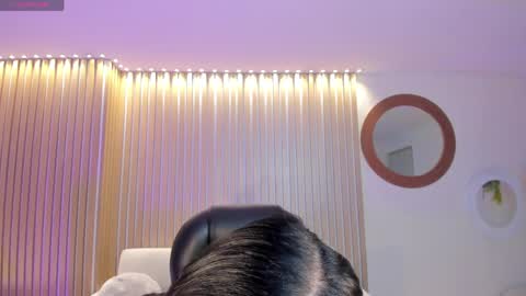 Call me Mia  online show from April 2026 07:22:01 PM