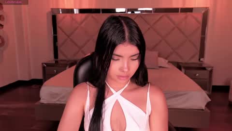 Call me Mia  online show from May 2026 07:00:02 PM