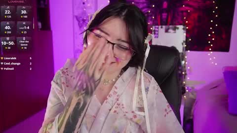 Lili online show from March 2026 01:43:02 AM