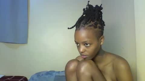 Muffin online show from December 2025 02:02:02 PM