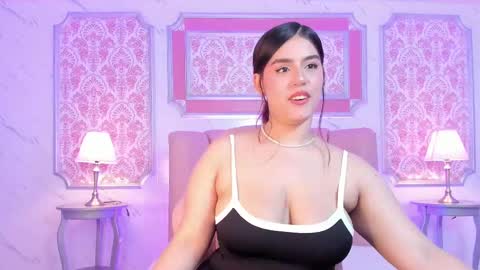 Snapshot of miamontoya chatting on March 2025 09:48:02 PM Mia -5 7001400 Follow online show from March 2025 09:48:02 PM
