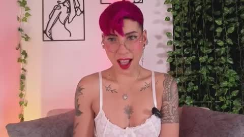 Mia Morgann online show from January 2026 02:32:01 PM