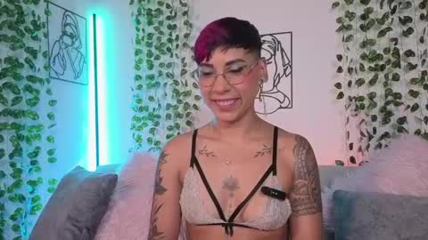 Mia Morgann online show from May 2026 03:39:02 PM