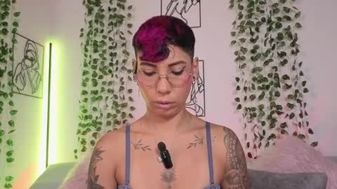 Mia Morgann online show from May 2026 01:16:02 PM
