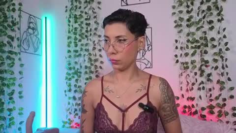 Mia Morgann online show from May 2026 04:06:02 PM