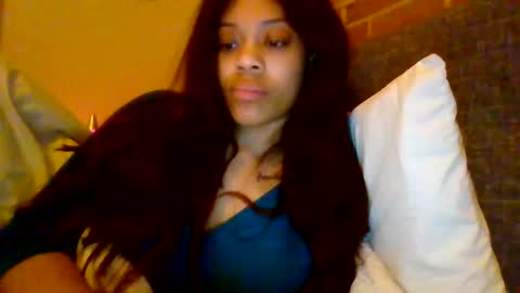 MiaMuffn online show from April 2026 02:06:01 AM