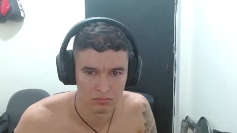 miaou_miaou online show from November 2025 11:32:01 PM