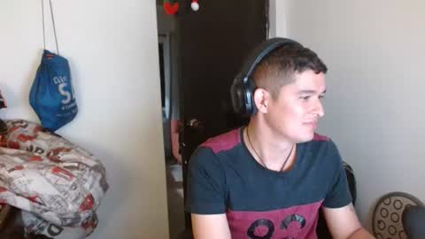 miaou_miaou online show from May 2026 12:41:01 AM