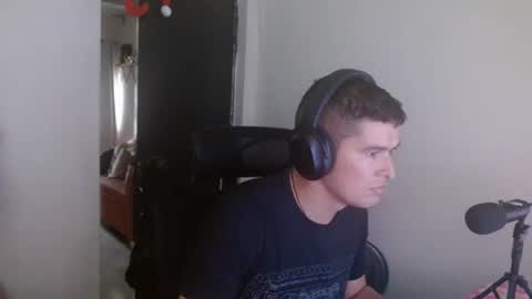 miaou_miaou online show from May 2026 09:01:02 PM