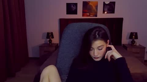 Mia online show from January 2025 08:26:02 PM