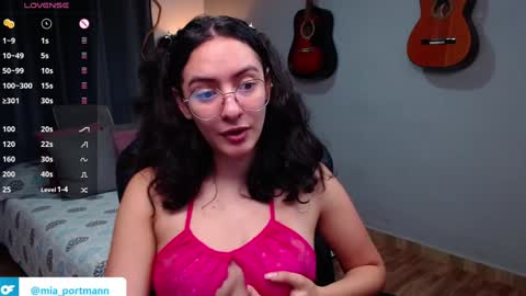 MIAPORTMANN online show from January 2025 09:16:02 AM