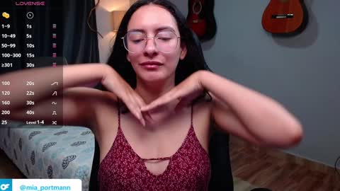 MIAPORTMANN online show from January 2025 09:13:01 AM