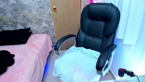 miarivers_1 online show from June 2026 03:35:02 PM