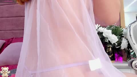 Mia Rouxx online show from October 2025 11:33:02 AM