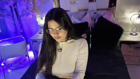 MiaHancock online show from July 2026 05:01:01 AM