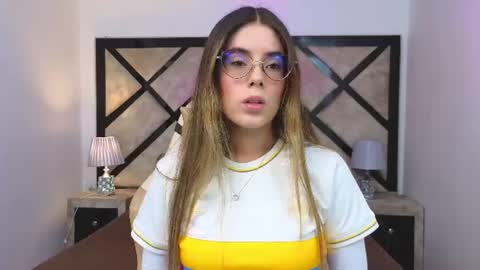 Mia online show from June 2026 08:10:02 PM