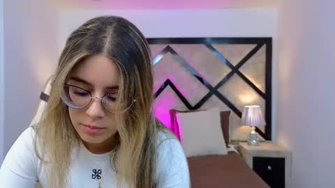Mia online show from July 2026 08:12:02 PM