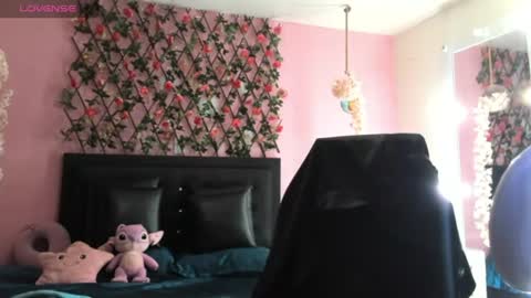 miasmith_7 online show from July 2026 12:23:01 PM