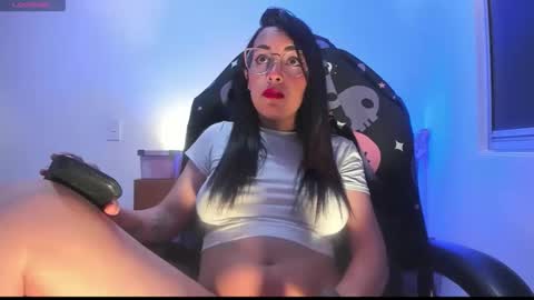 Snapshot of miastarts chatting on May 2026 10:09:01 AM Mia online show from May 2026 10:09:01 AM