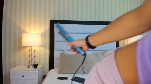 Snapshot of miasweetth chatting on February 2025 12:17:02 PM Mia Sweetth online show from February 2025 12:17:02 PM