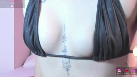 Mia online show from April 2026 03:21:01 PM
