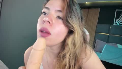 miatorres4 online show from November 2025 03:49:02 AM