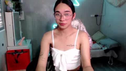 Snapshot of miatrixs chatting on February 2026 09:20:01 AM Mia online show from February 2026 09:20:01 AM