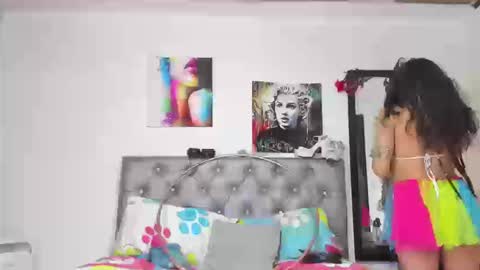 Mariana  online show from September 2025 02:11:02 AM