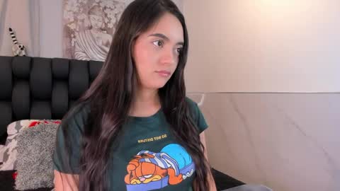 Snapshot of miavelvet1 chatting on April 2026 04:12:01 AM miavelvet1 online show from April 2026 04:12:01 AM