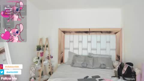 Mia Villalobos online show from September 2025 05:42:01 AM