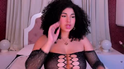 Mia online show from January 2025 04:27:01 AM