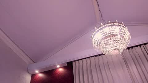 Mia online show from March 2025 03:19:01 AM